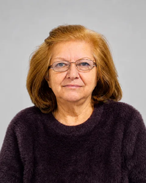 Dr Sylvia Tomson